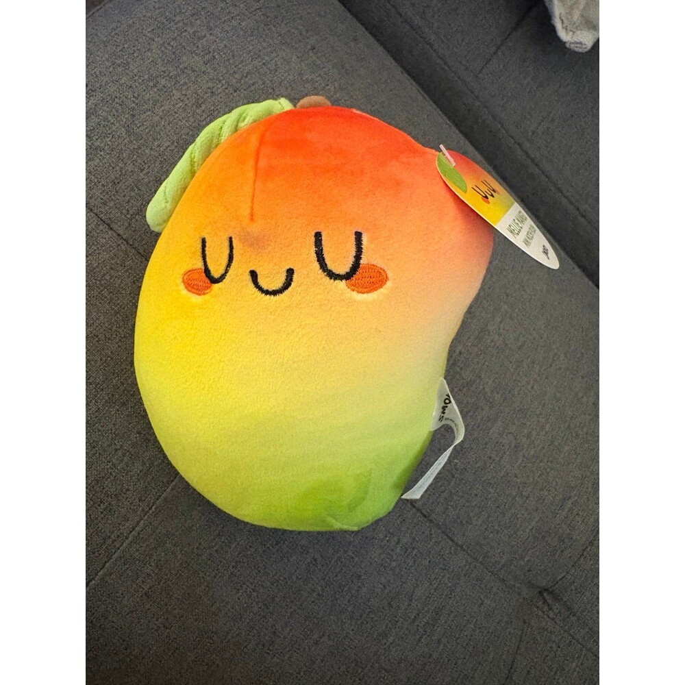 Smoko NWT Mellie Mango 6” mochi plush
